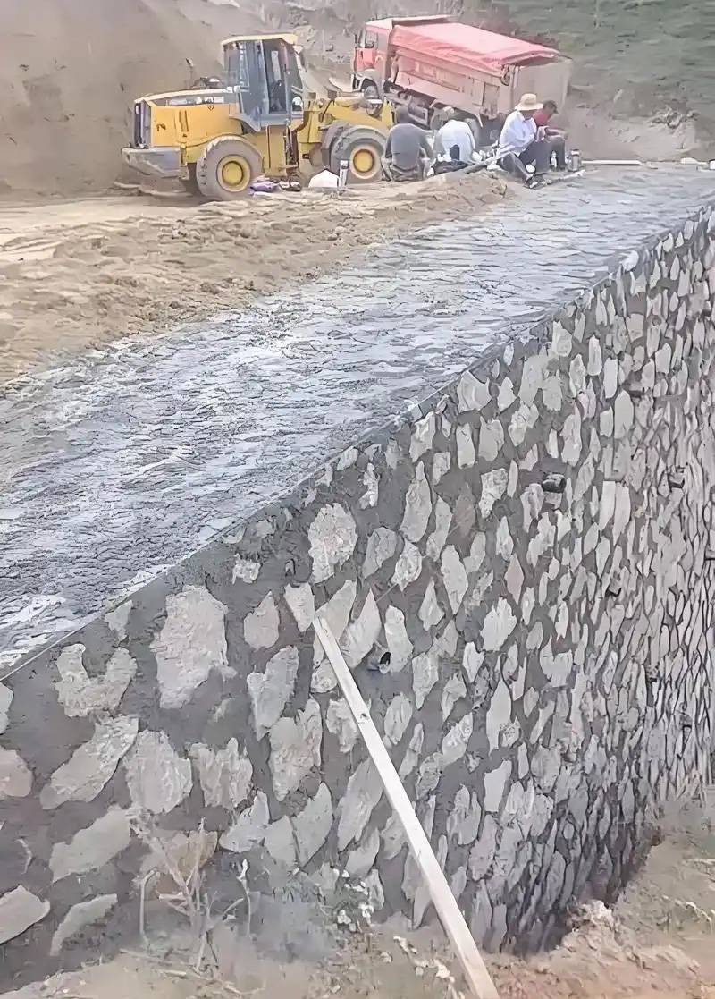 吕梁临县边坡加固